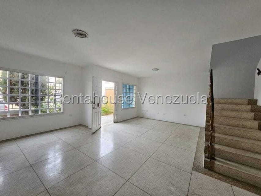 Townhouse (1 Nivel) en Venta en Villas Del Sol I, Aragua - 4