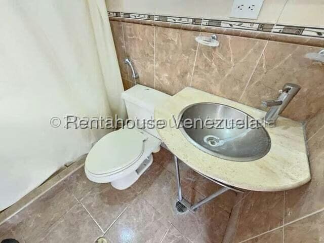 Townhouse (1 Nivel) en Venta en Villas Del Sol I, Aragua - 34