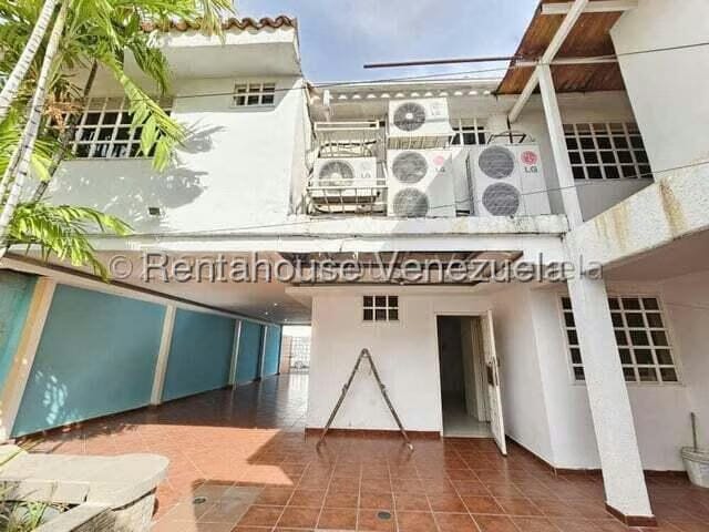 Townhouse (1 Nivel) en Venta en Villas Del Sol I, Aragua - 37