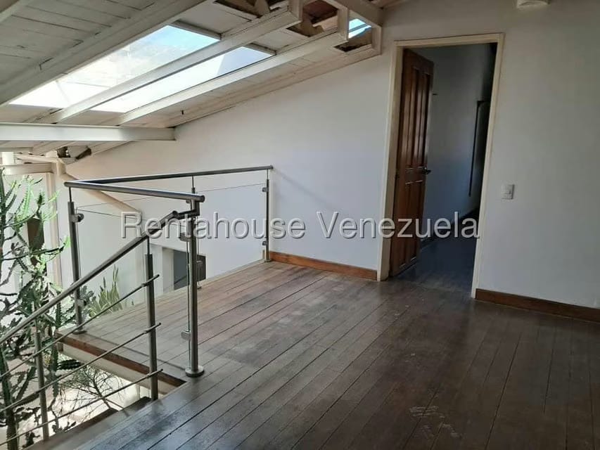 Comercial (Local Comercial) en Alquiler en El Hatillo, Distrito Metropolitano - 11