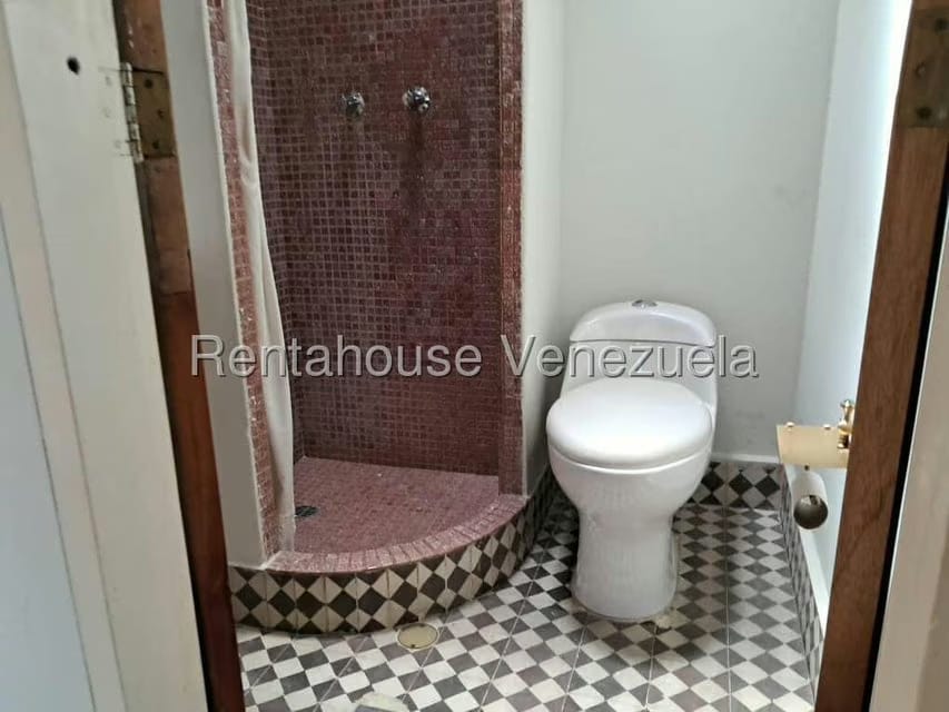 Comercial (Local Comercial) en Alquiler en El Hatillo, Distrito Metropolitano - 12