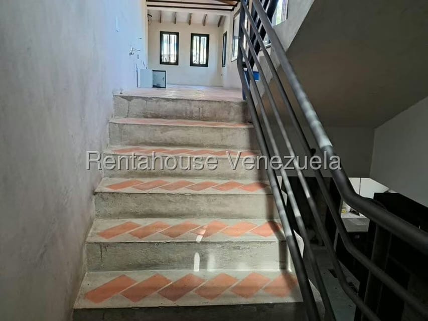 Comercial (Local Comercial) en Alquiler en El Hatillo, Distrito Metropolitano - 33