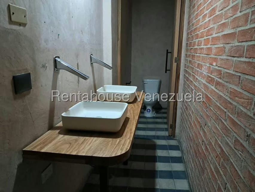 Comercial (Local Comercial) en Alquiler en El Hatillo, Distrito Metropolitano - 37