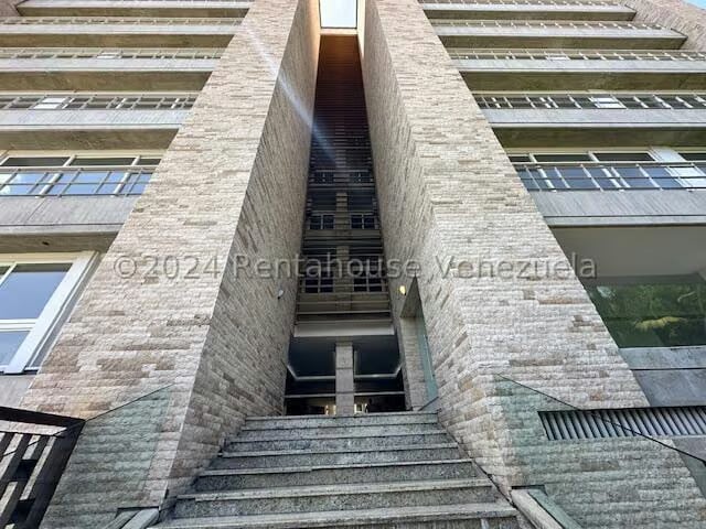 Apartamento (1 Nivel) en Venta en Lomas de Las Mercedes, Distrito Metropolitano - 2