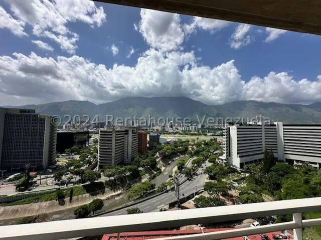 Apartamento (1 Nivel) en Venta en Lomas de Las Mercedes, Distrito Metropolitano - 9