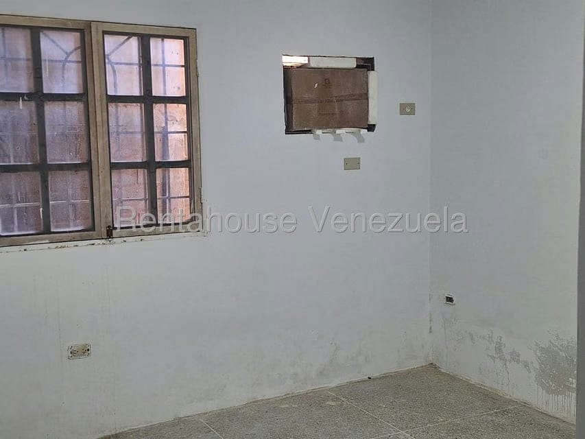 Apartamento (1 Nivel) en Alquiler en Avenida 34, Zulia - 6