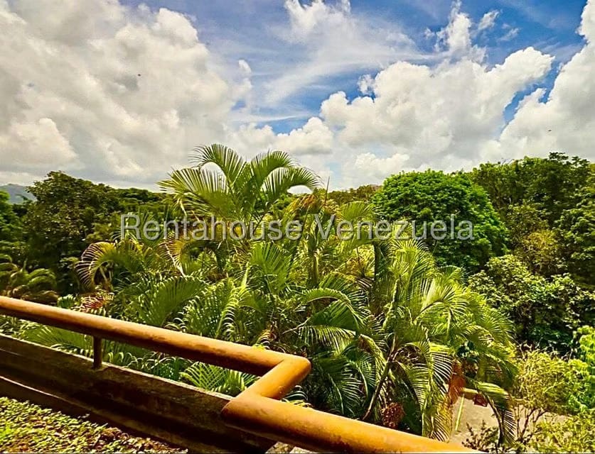 Apartamento (Penthouse) en Venta en La Lagunita Country Club, Distrito Metropolitano - 2