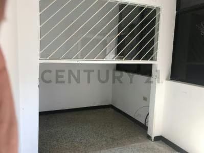 Alquiler de Local comercial en Sector Belloso - 5