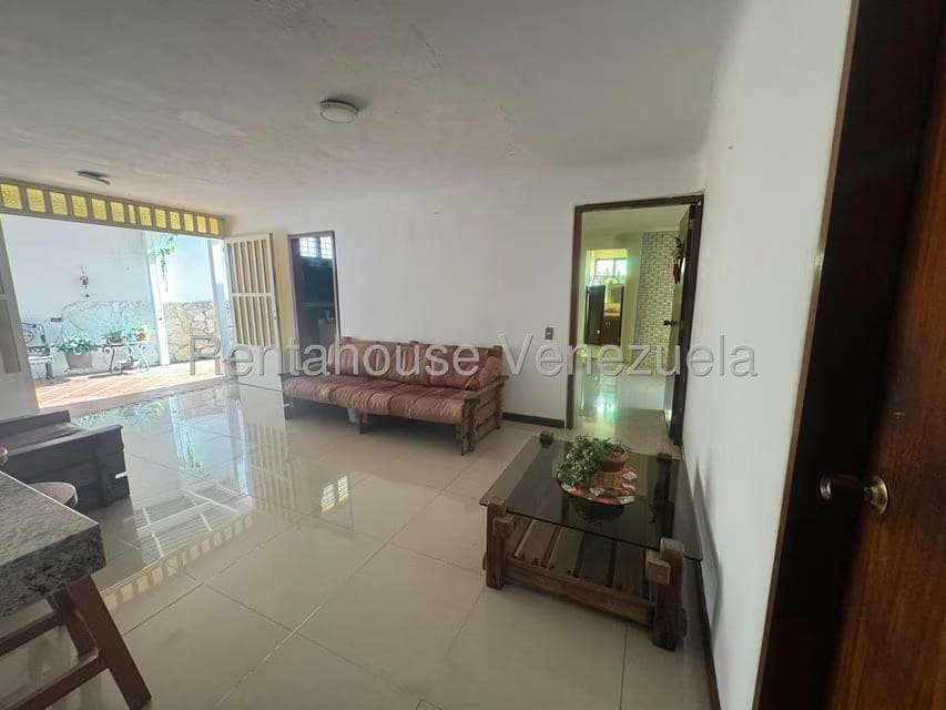 Casa (Duplex) en Venta en Los Naranjos del Cafetal, Distrito Metropolitano - 16