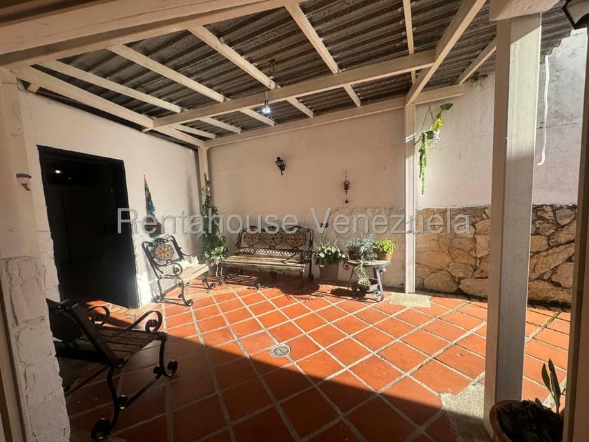 Casa (Duplex) en Venta en Los Naranjos del Cafetal, Distrito Metropolitano - 23