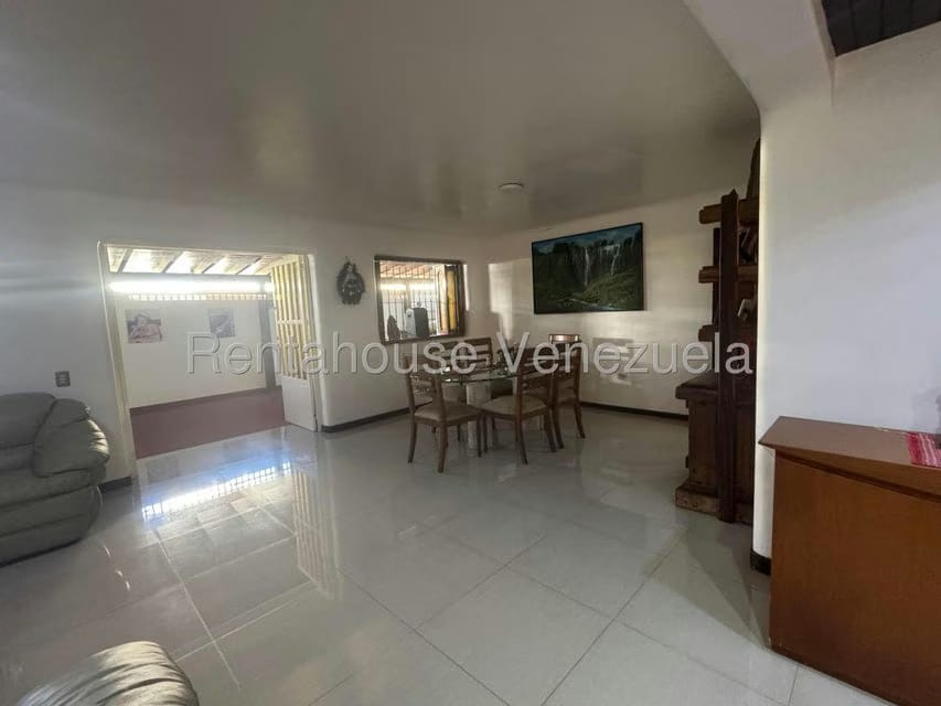 Casa (Duplex) en Venta en Los Naranjos del Cafetal, Distrito Metropolitano - 5