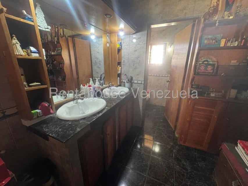Casa (Duplex) en Venta en Los Naranjos del Cafetal, Distrito Metropolitano - 41
