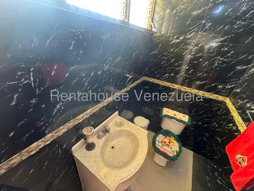 Casa (Duplex) en Venta en Los Naranjos del Cafetal, Distrito Metropolitano - 55