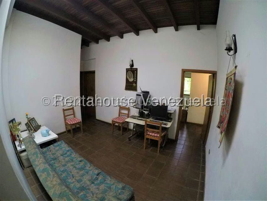 Casa (1 Nivel) en Venta en Prados del Este, Distrito Metropolitano - 12