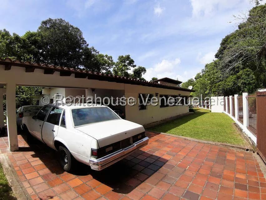 Casa (1 Nivel) en Venta en Prados del Este, Distrito Metropolitano - 22