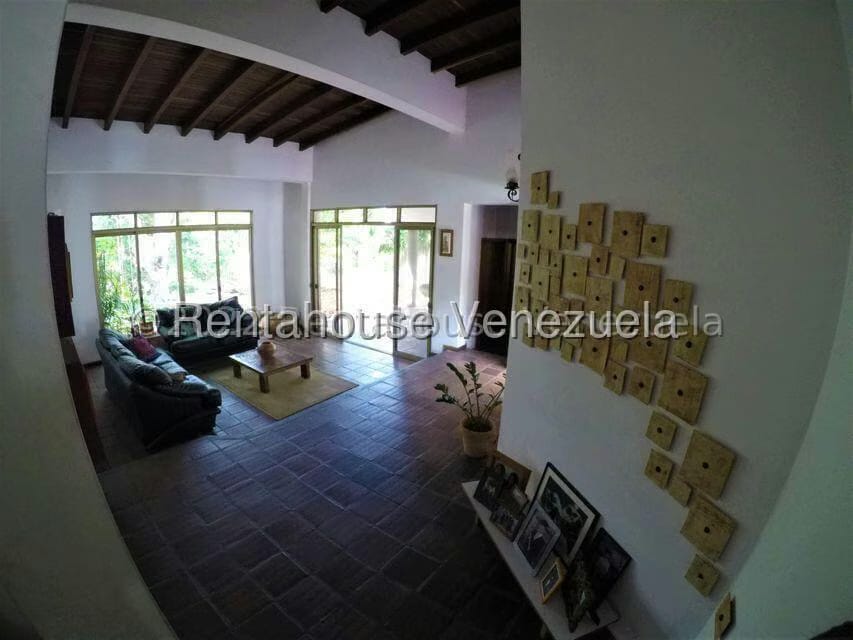 Casa (1 Nivel) en Venta en Prados del Este, Distrito Metropolitano - 6