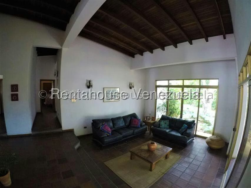 Casa (1 Nivel) en Venta en Prados del Este, Distrito Metropolitano - 7