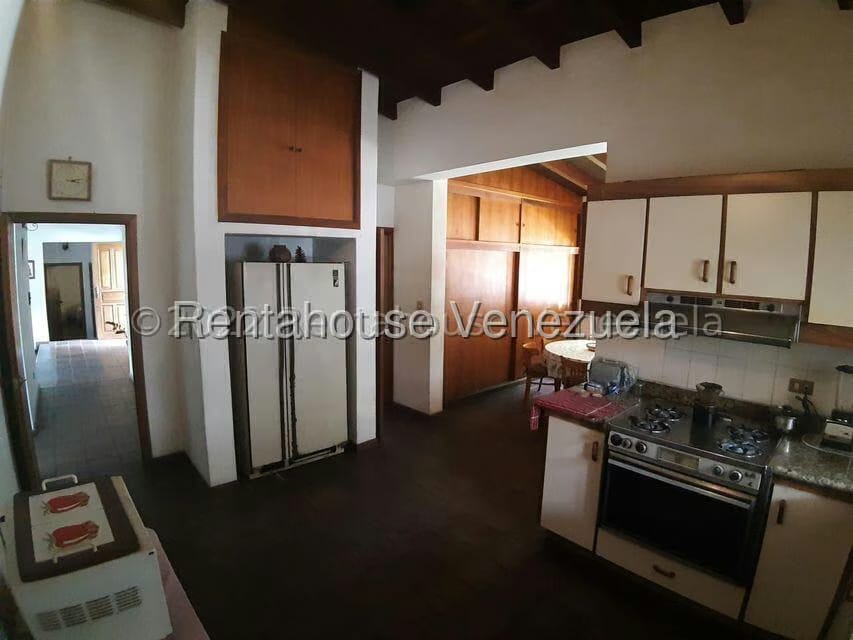 Casa (1 Nivel) en Venta en Prados del Este, Distrito Metropolitano - 9