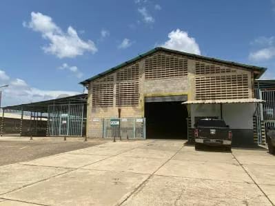 Venta de Galpon Industrial activo ubicado en la zona Industrial Sur - 3