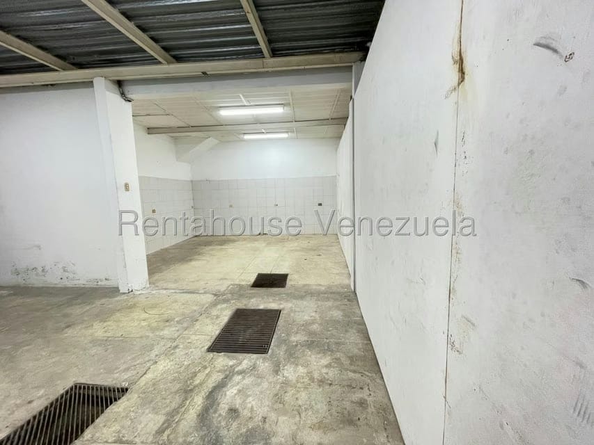 Comercial (Galpon - Deposito) en Alquiler en Baruta, Distrito Metropolitano - 12