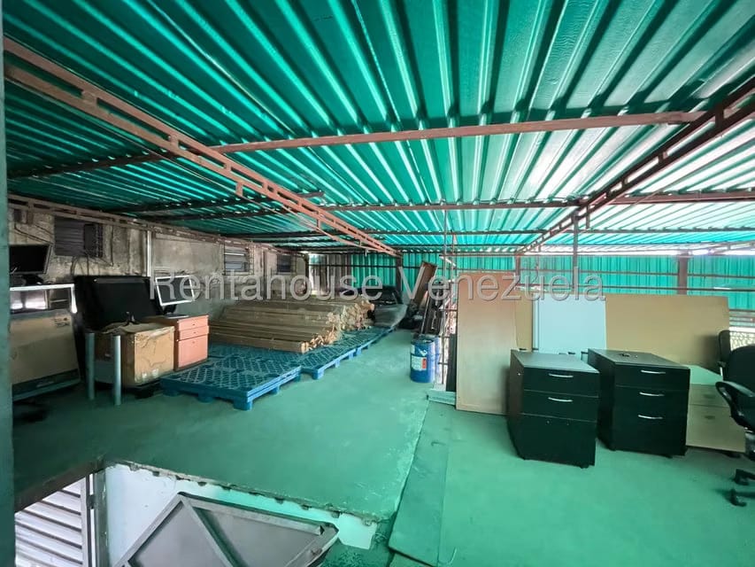 Comercial (Galpon - Deposito) en Alquiler en Baruta, Distrito Metropolitano - 16