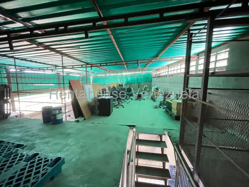 Comercial (Galpon - Deposito) en Alquiler en Baruta, Distrito Metropolitano - 19