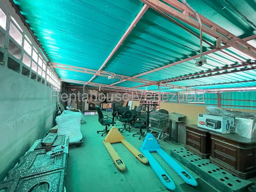 Comercial (Galpon - Deposito) en Alquiler en Baruta, Distrito Metropolitano - 22