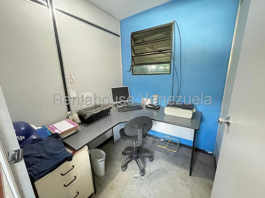 Comercial (Galpon - Deposito) en Alquiler en Baruta, Distrito Metropolitano - 29