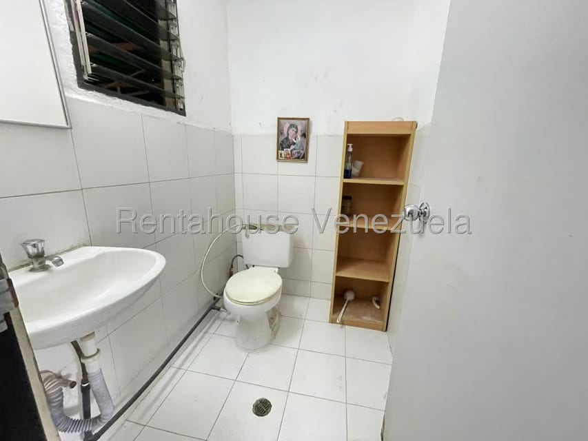 Comercial (Galpon - Deposito) en Alquiler en Baruta, Distrito Metropolitano - 41