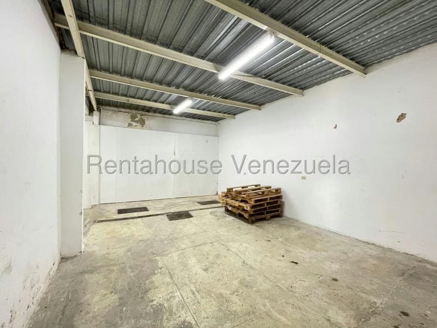 Comercial (Galpon - Deposito) en Alquiler en Baruta, Distrito Metropolitano - 6