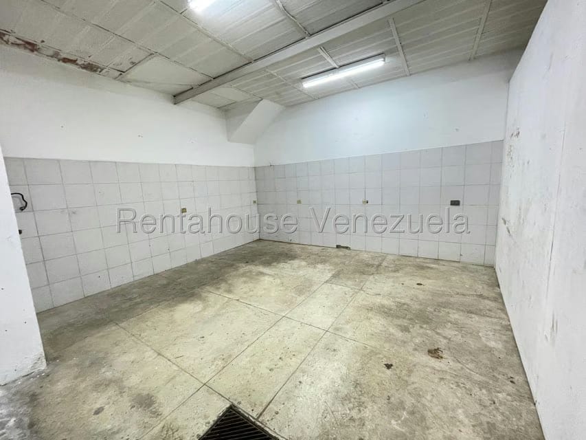 Comercial (Galpon - Deposito) en Alquiler en Baruta, Distrito Metropolitano - 10