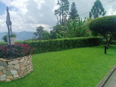 venta de hermoso chalet en el faro, San Antonio de Los Altos - 2