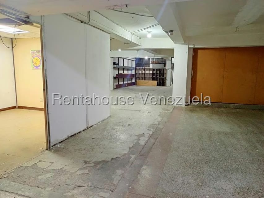 Comercial (Edificio) en Venta en Parroquia Catedral, Distrito Metropolitano - 14