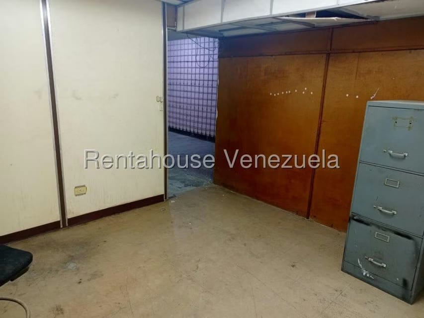 Comercial (Edificio) en Venta en Parroquia Catedral, Distrito Metropolitano - 18