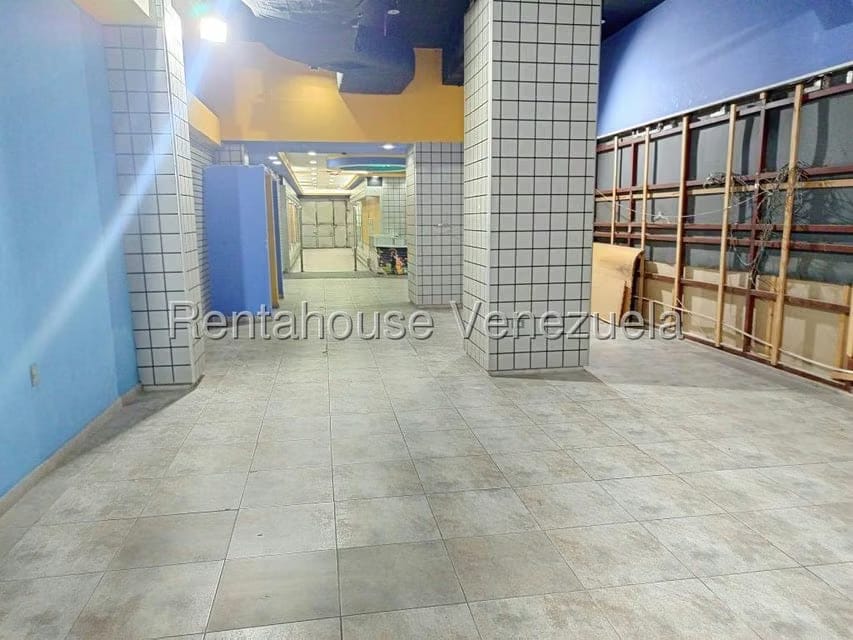 Comercial (Edificio) en Venta en Parroquia Catedral, Distrito Metropolitano - 4