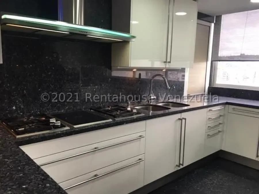 Apartamento en Venta en La Florida Caracas - 11