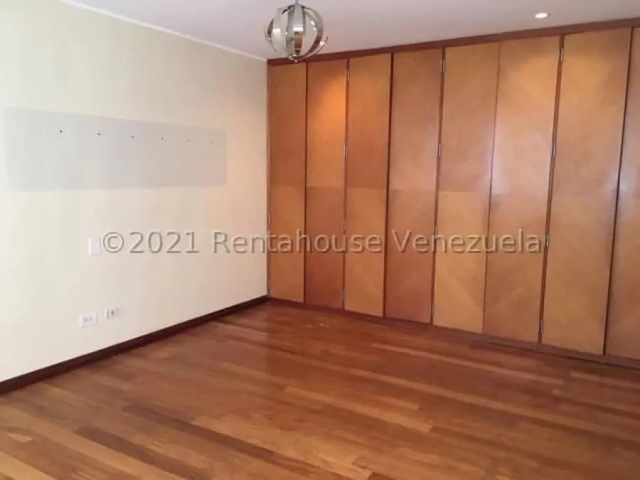 Apartamento en Venta en La Florida Caracas - 4