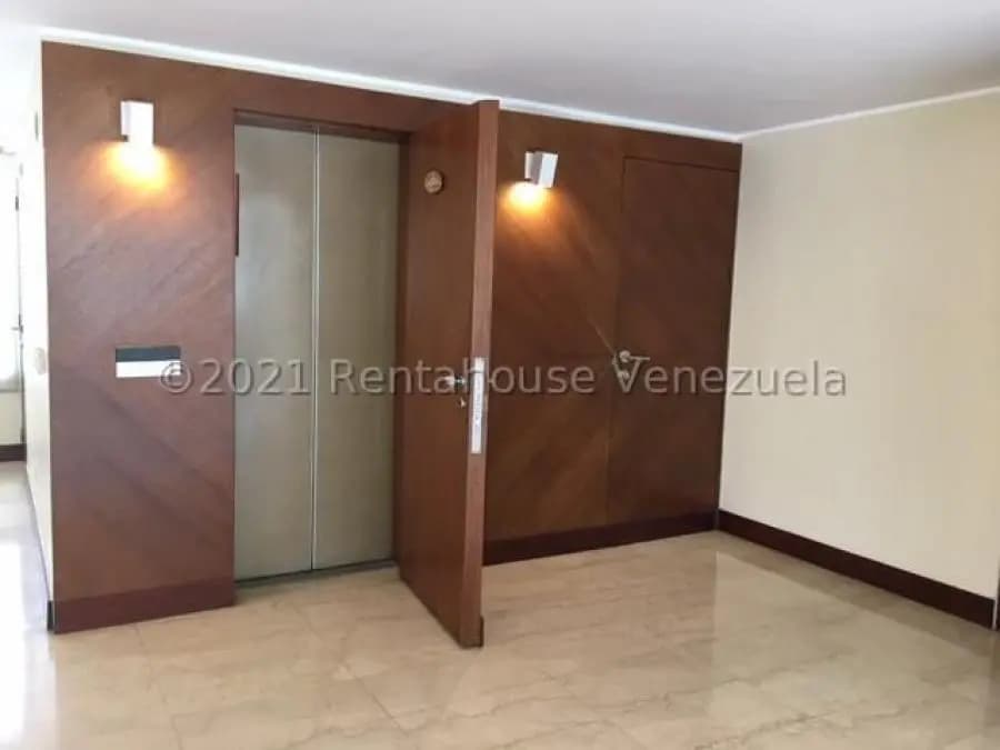 Apartamento en Venta en La Florida Caracas - 6