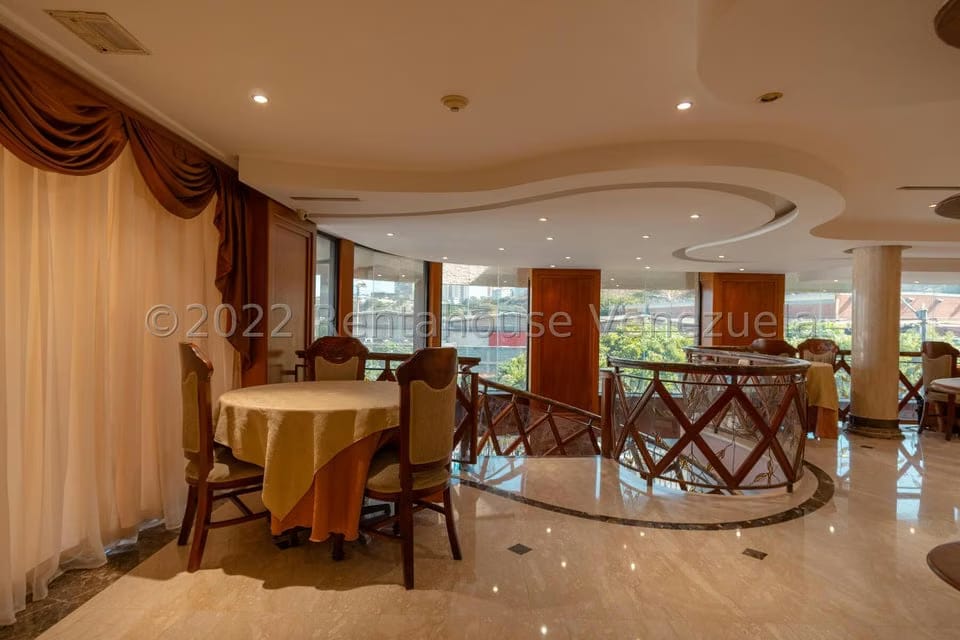 Comercial (Local Comercial) en Venta en La Atlantida, Vargas - 12