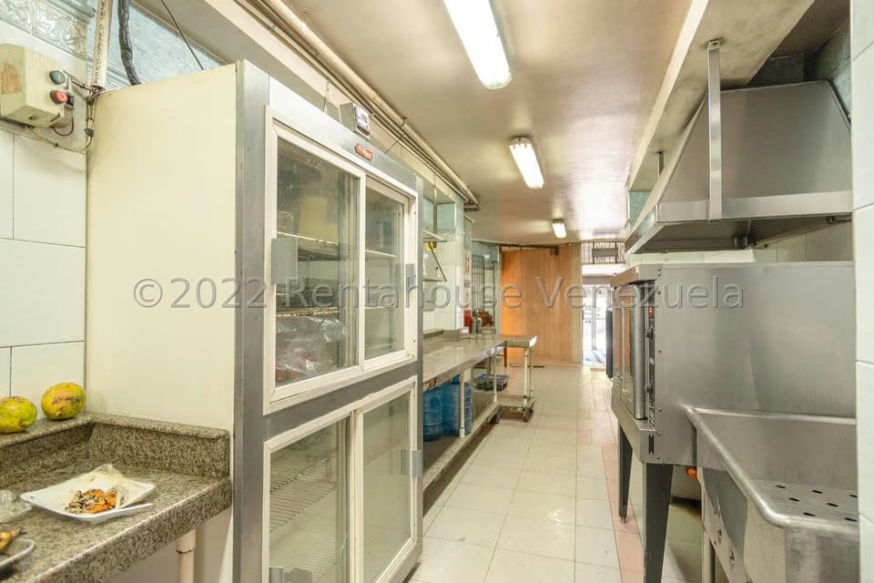 Comercial (Local Comercial) en Venta en La Atlantida, Vargas - 17