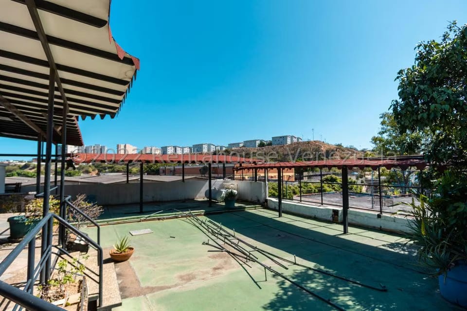 Comercial (Local Comercial) en Venta en La Atlantida, Vargas - 27