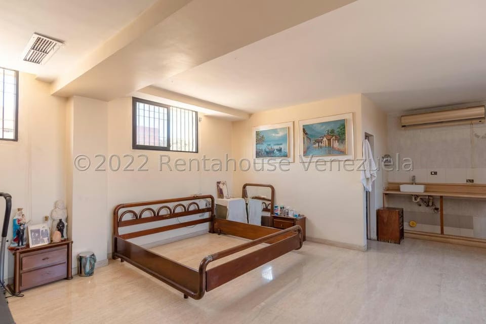 Comercial (Local Comercial) en Venta en La Atlantida, Vargas - 34