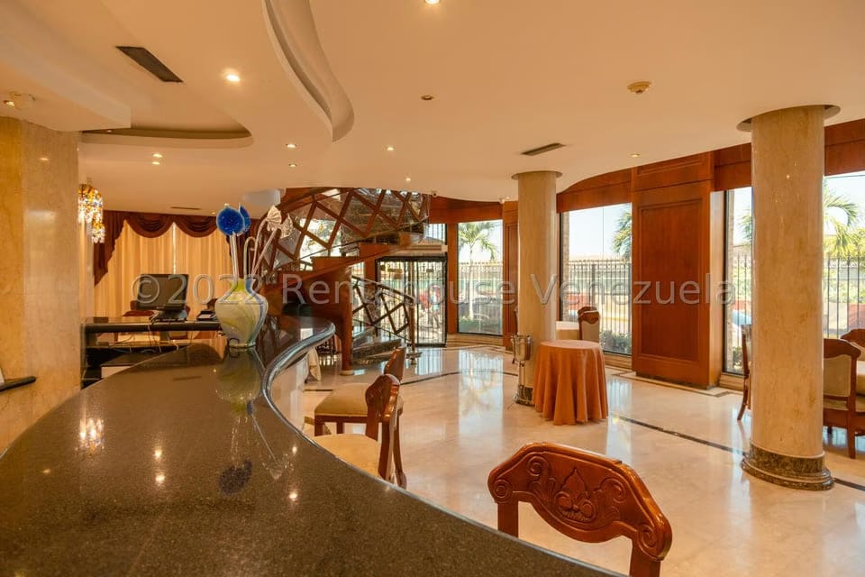 Comercial (Local Comercial) en Venta en La Atlantida, Vargas - 5