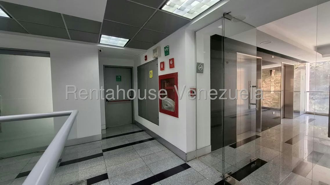 Comercial (Consultorio Medico) en Venta en La Trinidad, Distrito Metropolitano - 4