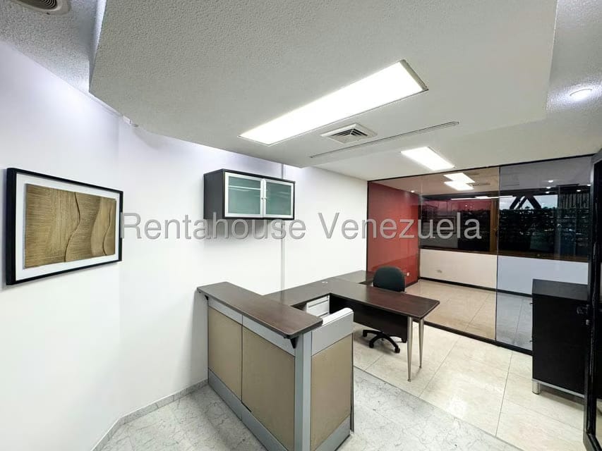 Comercial (Local Comercial) en Alquiler en Chuao, Distrito Metropolitano - 14