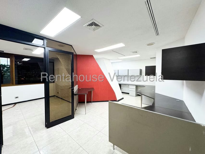 Comercial (Local Comercial) en Alquiler en Chuao, Distrito Metropolitano - 19