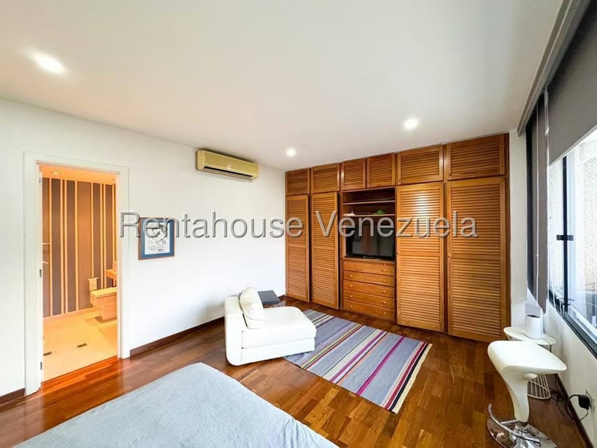 Apartamento (Penthouse) en Venta en Colinas de Valle Arriba, Distrito Metropolitano - 29