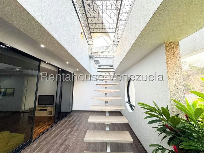 Apartamento (Penthouse) en Venta en Colinas de Valle Arriba, Distrito Metropolitano - 37