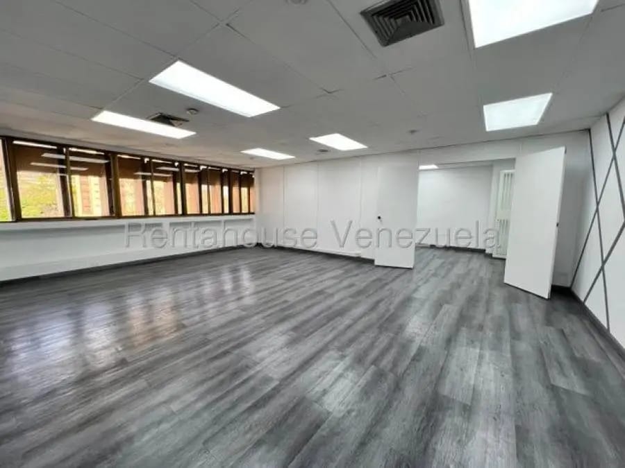 Oficina en Alquiler en la california norte Caracas - 2