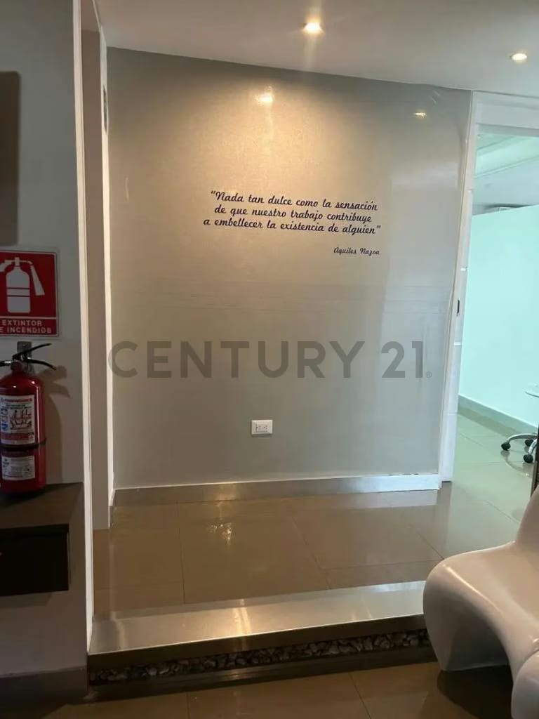 Local Comercial En Alquiler En Ccct De Chuao - 2